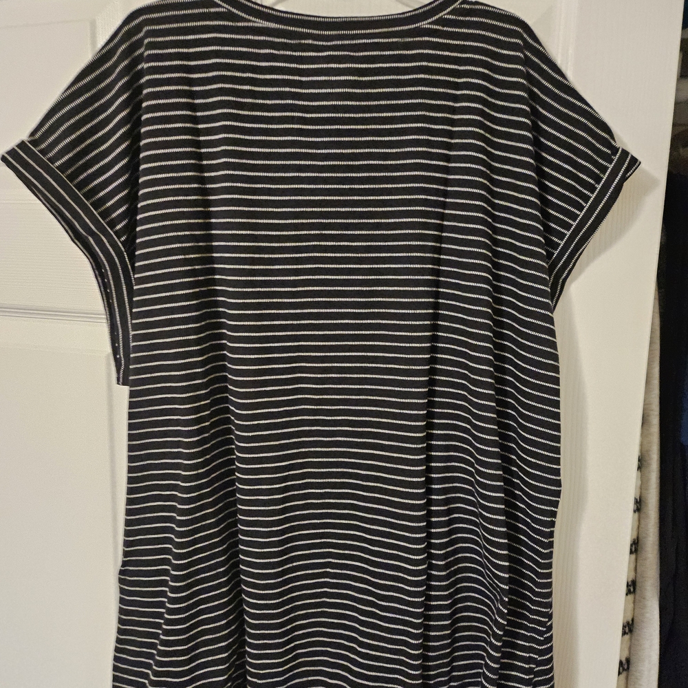 Mairices 24/7 Striped Black & White Dolman Sleeve Tie-Front Top Size 2X - Picture 2 of 3